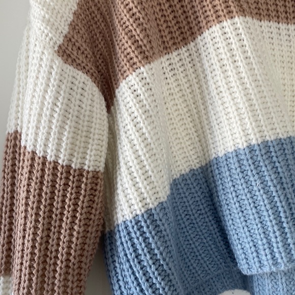 Sweater - Picture 2 of 5